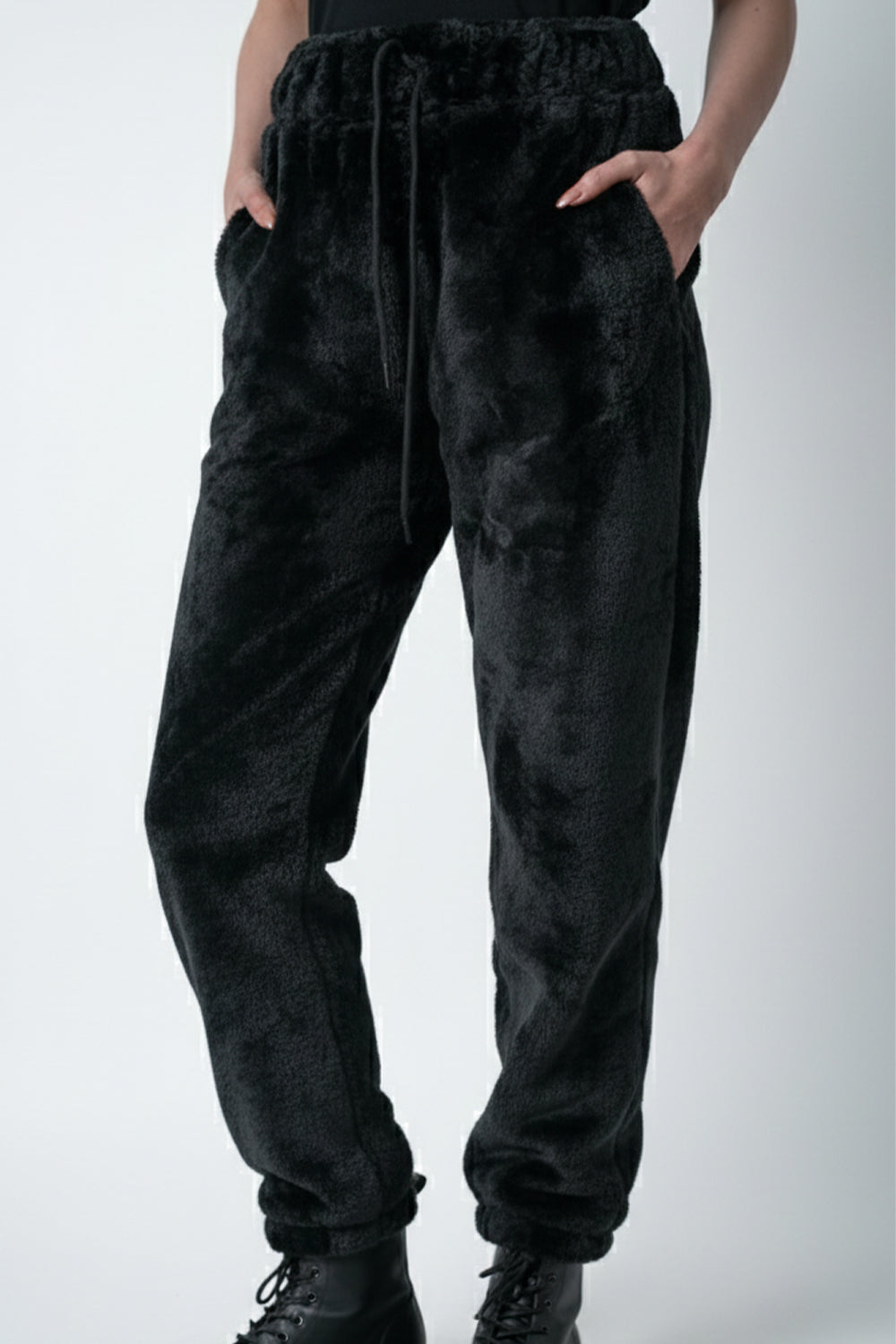 Obsidian Plush Lounge Pants – Luxe Warmth Edition