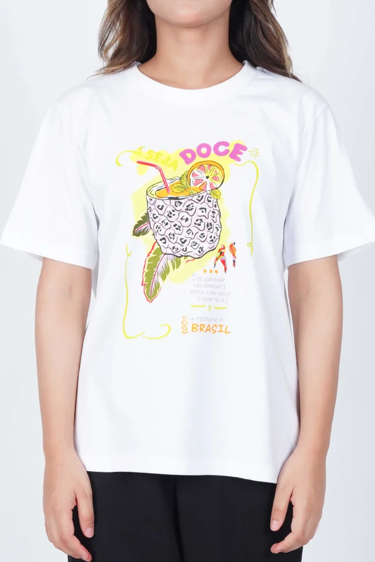 tropical-women-tee-put-on-2
